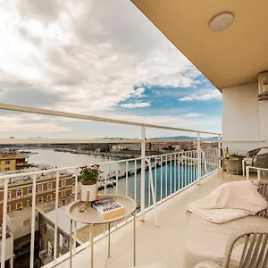 urban-luxury-zadar.hotelinzadar.com/